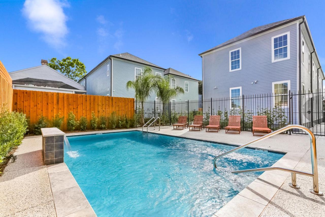 Hosteeva Brand New With A Pool Steps To St Charles Ave Apartment *